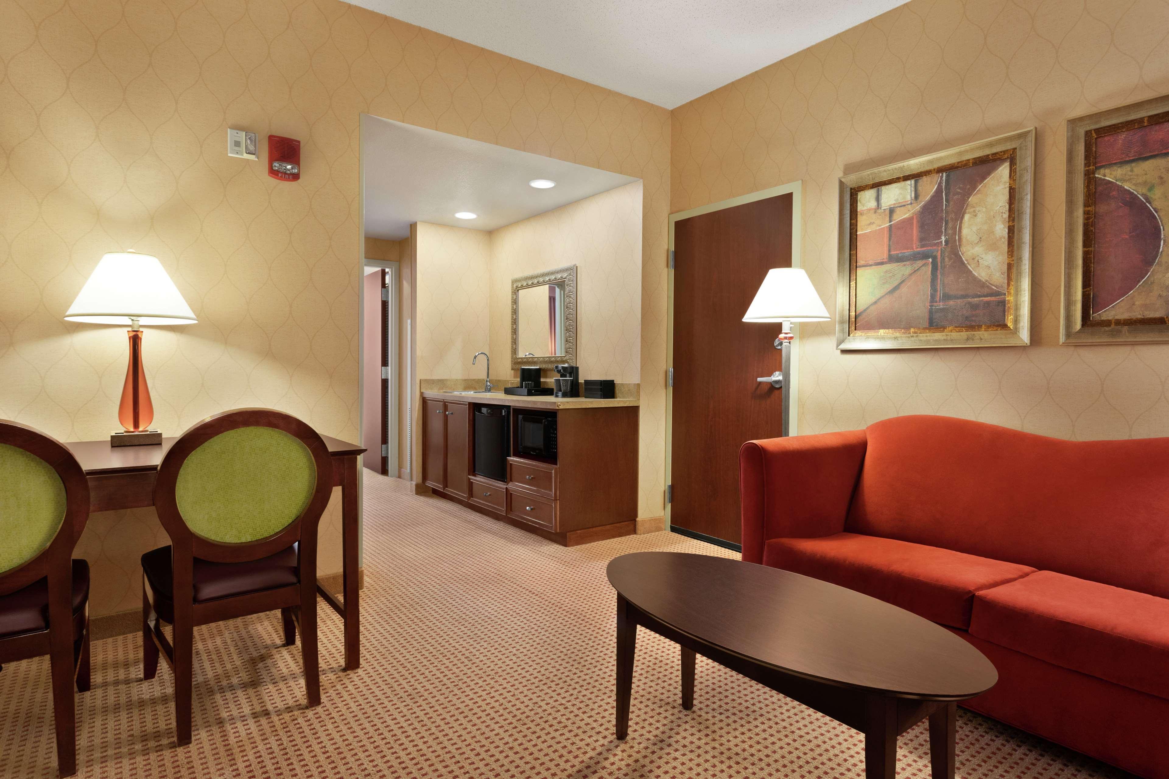 Embassy Suites Huntsville Esterno foto