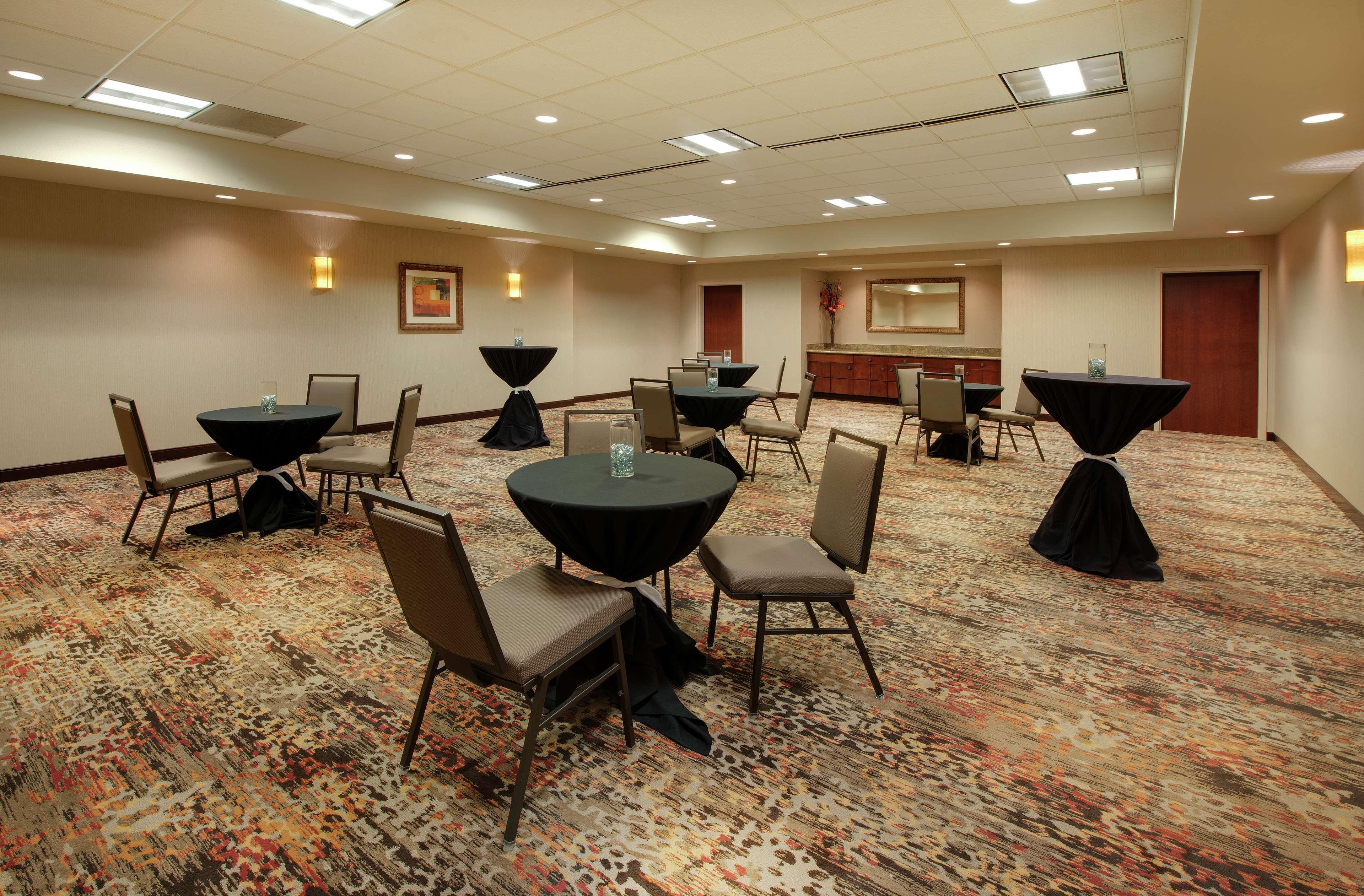 Embassy Suites Huntsville Esterno foto