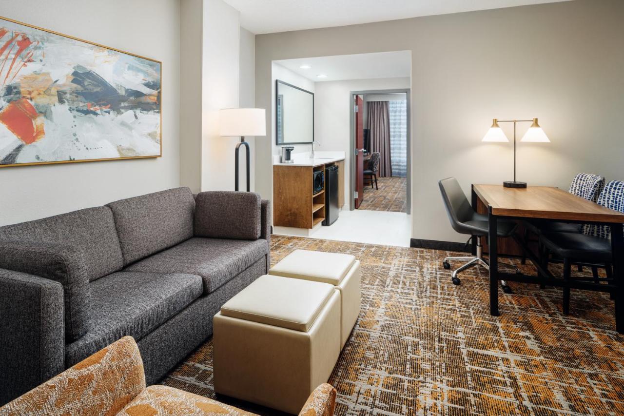 Embassy Suites Huntsville Esterno foto