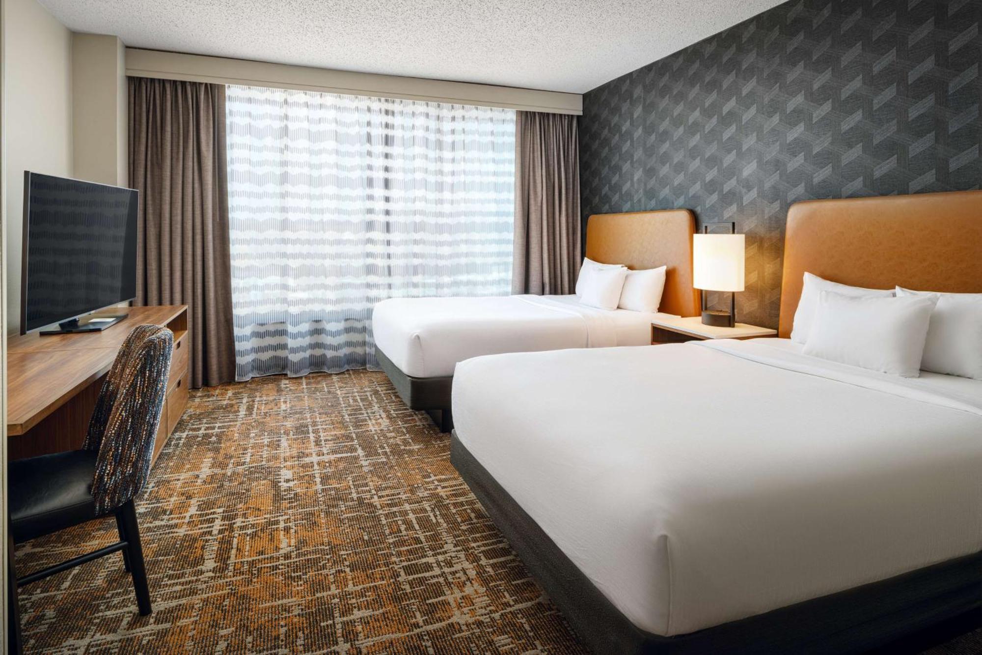 Embassy Suites Huntsville Esterno foto