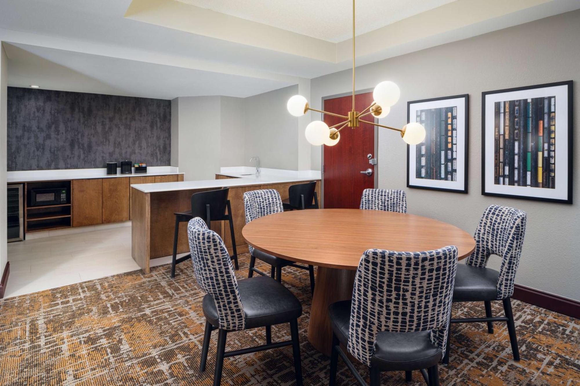 Embassy Suites Huntsville Esterno foto