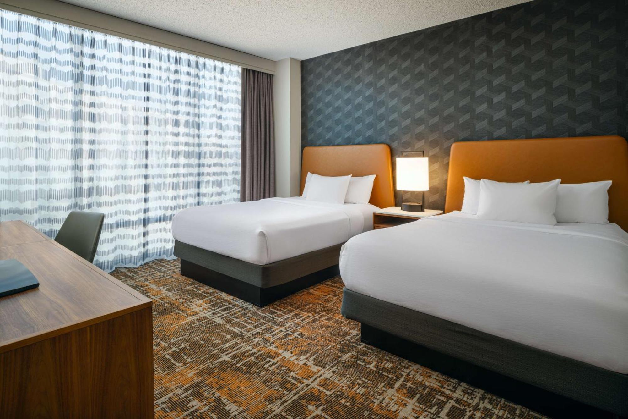Embassy Suites Huntsville Esterno foto
