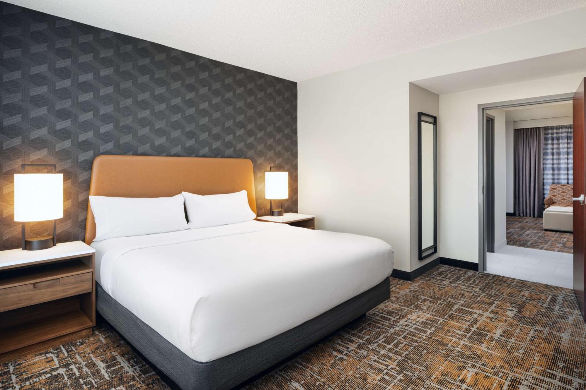 Embassy Suites Huntsville Esterno foto